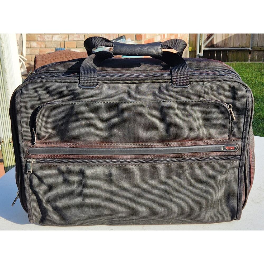 Tumi 22122D4 Black 22" Carry On Garment Duffle Bag‎